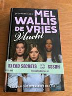 Vlucht - Mel Wallis de Vries, Boeken, Ophalen of Verzenden, Zo goed als nieuw, Fictie