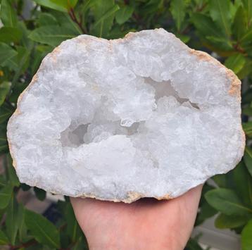 Grote Kristal Geode 3,2kg edelsteen verzameling stenen  beschikbaar voor biedingen