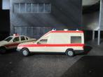 1985-1989 Mercedes Benz V124 Binz Ambulance - Herpa, Hobby en Vrije tijd, Modelauto's | 1:87, Gebruikt, Ophalen of Verzenden, Auto