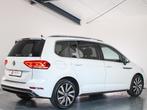 Volkswagen Touran 1.5 TSI Highline Business R-line, 7-Persoo, 4 cilinders, 7 stoelen, Bedrijf, Onderhoudsboekje