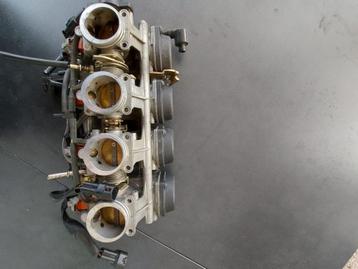 Yamaha r1 carburateurs 2002 beschikbaar voor biedingen