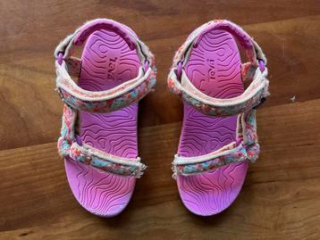 Lieve roze TEVA sandalen maat 26 beschikbaar voor biedingen