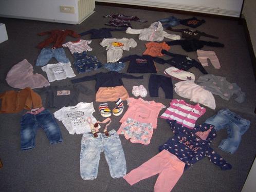 volle doos mooie kinderkleding 39 stuks, Kinderen en Baby's, Kinderkleding | Kinder-kledingpakketten, Zo goed als nieuw, Ophalen of Verzenden