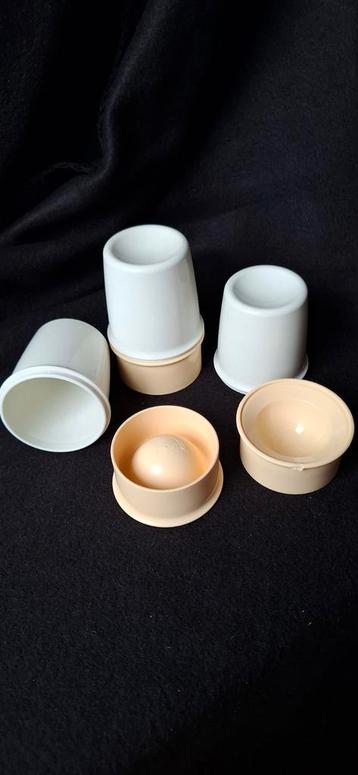 Tupperware Eierdopjes Set beschikbaar voor biedingen