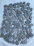 Happystone mozaïek steentjes licht grijs 2-6 cm. (Set 2), Ophalen of Verzenden, Nieuw, Materiaal