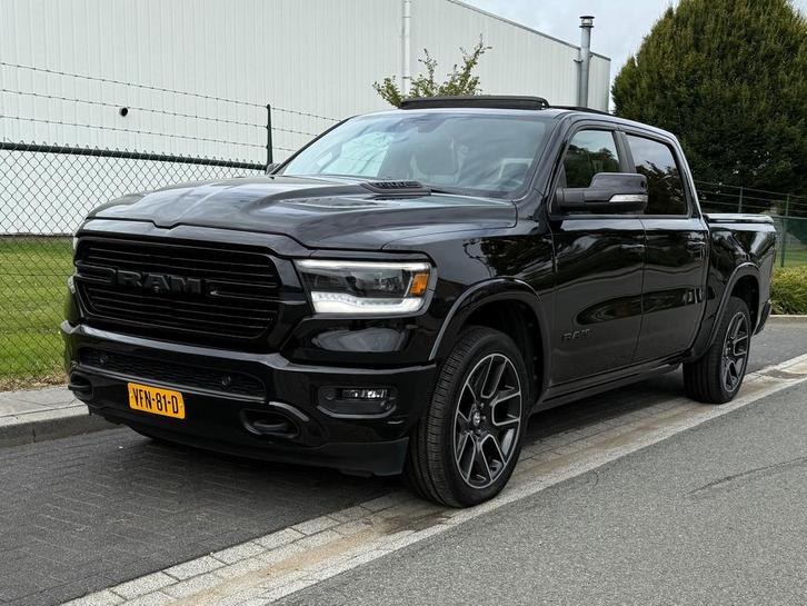 Dodge Ram 1500 5.7 V8 4x4 Crew Cab Laramie, Auto's, Dodge, Bedrijf, Te koop, RAM 1500, 360° camera, 4x4, ABS, Achteruitrijcamera