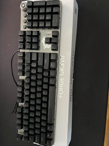 MSI Forge GK310 Red US Toetsenbord beschikbaar voor biedingen