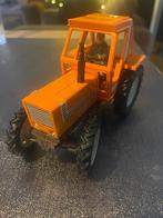 Fiat tractor 880 DT 1979 9528  Britains Fiat, Hobby en Vrije tijd, Ophalen of Verzenden, Zo goed als nieuw, Tractor of Landbouw