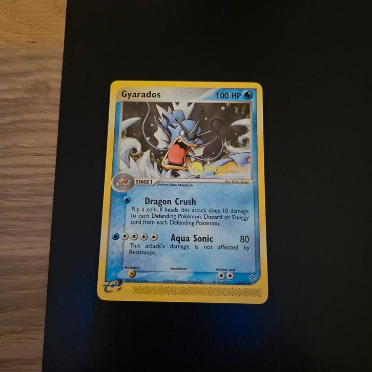 Gyarados [Prerelease] #32 Pokemon Dragon, Hobby en Vrije tijd, Verzamelkaartspellen | Pokémon, Zo goed als nieuw, Ophalen of Verzenden