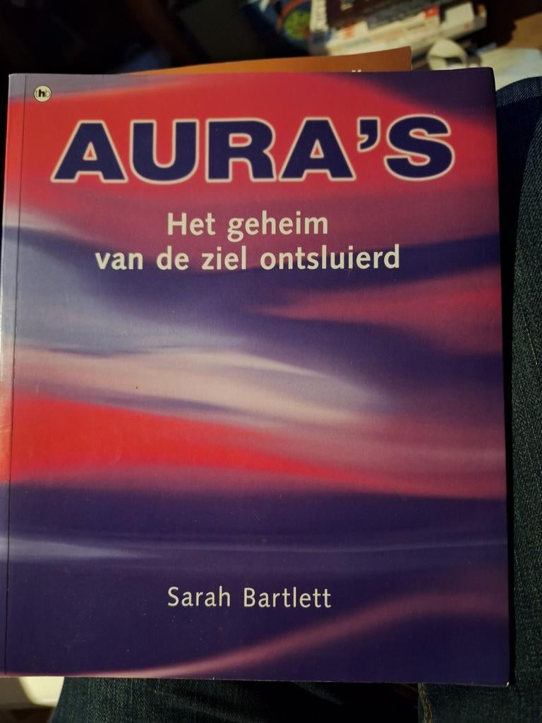AURA'S Het geheim van de ziel ontsluierd Sarah Bartlett ZGAN, Boeken, Ophalen of Verzenden, Zo goed als nieuw, Spiritualiteit algemeen