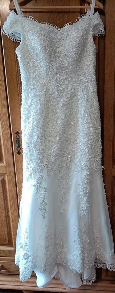 Trouwjurk T.L. Mariage maat 40 | Kant | Off-shoulder | Nieuw, Kleding | Dames, Trouwkleding en Trouwaccessoires, Zo goed als nieuw