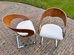 2 Italiaanse design stoelen - Hout & Wit Leer, Huis en Inrichting, Stoelen, Ophalen, Gebruikt, Twee, Wit