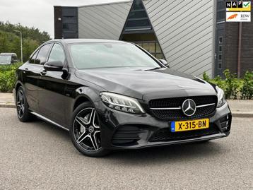 Mercedes-Benz C-klasse 300e AMG Black Edition | Sfeerverlich beschikbaar voor biedingen