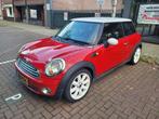 Mini 1.6 Cooper 120PK 2008 Rood /Airco/Cruise/Elektr. Ramen/, Voorwielaandrijving, 4 cilinders, 4 stoelen, Leder en Stof