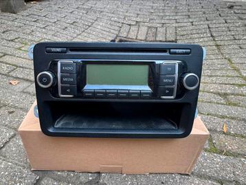 Originele Volskwagen Radio ZGAN beschikbaar voor biedingen