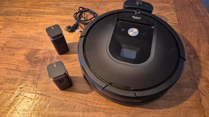 iRobot Roomba 980 inclusief 2 'virtuële muur' zuiltjes., Witgoed en Apparatuur, Stofzuigers, Zo goed als nieuw, Robotstofzuiger