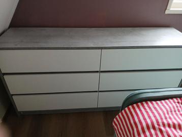 Ladenkast te koop. Doe een goed bod!:) beschikbaar voor biedingen