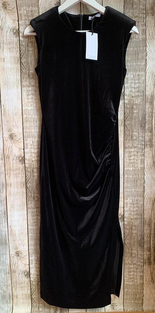 Mooie nieuwe black velvet jurk van Motivi (Maat 34), Kleding | Dames, Jurken, Nieuw, Maat 34 (XS) of kleiner, Zwart, Onder de knie