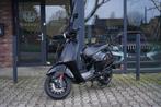 Vespa Sprint 2020, 1e-eigenaar, Alpha led, USB, Black/ Black, Ophalen, Gebruikt, Vespa S, 49 cc