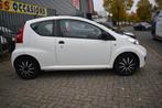 Peugeot 107 1.0-12V XR, Voorwielaandrijving, Gebruikt, 4 stoelen, Origineel Nederlands