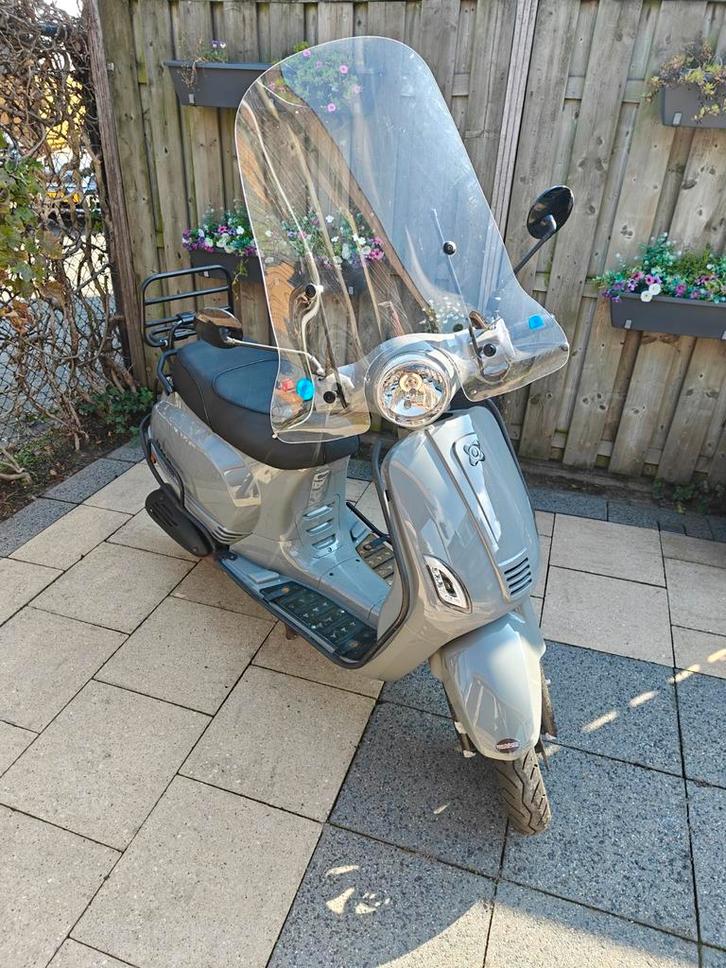 Nette AGM VX50 scooter, Fietsen en Brommers, Snorfietsen en Snorscooters, Gebruikt, Benzine, Ophalen