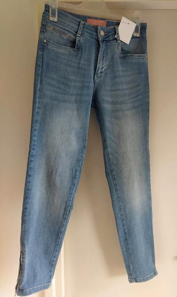 NIEUW!! PARA MI highwaist jeans VAN 110 VOOR 25 EURO! beschikbaar voor biedingen