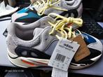 Yeezy waverunner 44 ⅔ nieuw in doos, Kleding | Heren, Schoenen, Ophalen of Verzenden, Nieuw