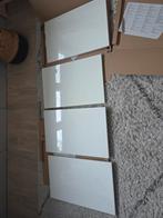 Ikea besta kastdeuren, Ophalen