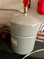 Expansie vat HWB-24LX 0.7 Bar van 2021, 30 tot 80 cm, Gebruikt, Cv-ketel of Combi-ketel, Minder dan 60 cm