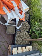 2 kruiwagens wit zand, Tuin en Terras, Zand, Ophalen, Zo goed als nieuw, Ophoogzand
