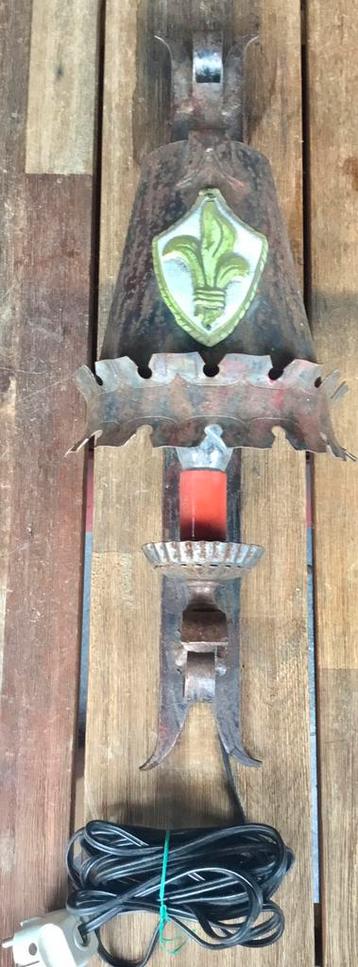 OUDE KASTEELLAMP / WANDLAMP beschikbaar voor biedingen