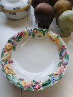 Vintage groot formaat Fruitschaal met Fruitmotief, Porselein of Keramiek, Schaal, Rond, Ophalen of Verzenden