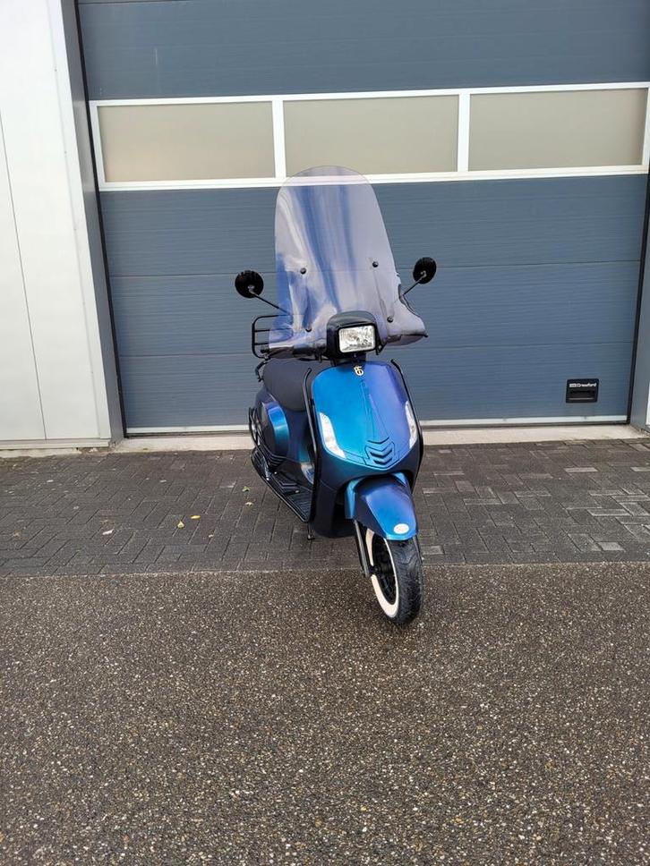 Btc riva sport / 45km/4takt, Fietsen en Brommers, Snorfietsen en Snorscooters, Ophalen