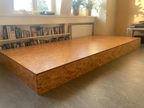 Groot houten podium, Doe-het-zelf en Verbouw, Platen en Panelen, Gebruikt, Overige materialen, Minder dan 20 mm, Ophalen
