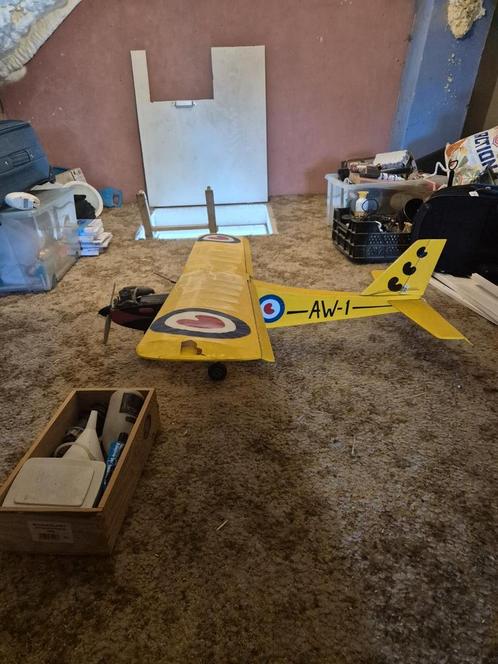 Afstandbestuurbaar vliegtuig met toebehoren, Hobby en Vrije tijd, Modelbouw | Radiografisch | Vliegtuigen, Gebruikt, Elektro, RTF (Ready to Fly)