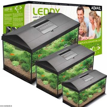 Compleet aquarium, 3type`s, 54 tot 105 liter inhoud beschikbaar voor biedingen