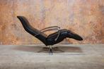 IZGStaat zwarte leren Jori Brainbuilder design relaxfauteuil