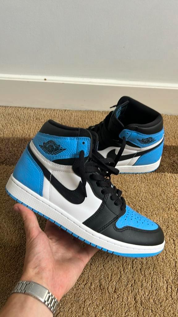 Nike Air Jordan 1 UNC toe maat 43, Kleding | Heren, Schoenen, Zo goed als nieuw, Blauw, Ophalen of Verzenden