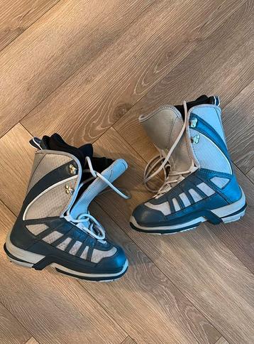 Northwave snowboard schoenen maat 33 beschikbaar voor biedingen
