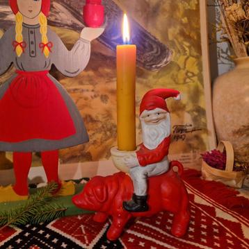 Zweedse Tomte op Varken Kabouter Kerstversiering Kandelaar  beschikbaar voor biedingen