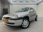 Opel Corsa 1.2 I 16V 3D 2000 Grijs, Auto's, 850 kg, Origineel Nederlands, Overige kleuren, Handgeschakeld