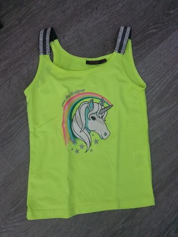 Fel geel topje met unicorn afbeelding beschikbaar voor biedingen