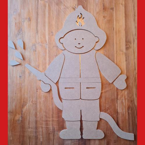 Houten brandweerman 100 cm hoog muurdecoratie, Kinderen en Baby's, Kinderkamer | Inrichting en Decoratie, Nieuw, Wanddecoratie