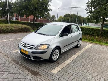 VW Golf Plus 1.6 FSI Kettingmotor A/C Trekhaak APK 13-8-2026 beschikbaar voor biedingen