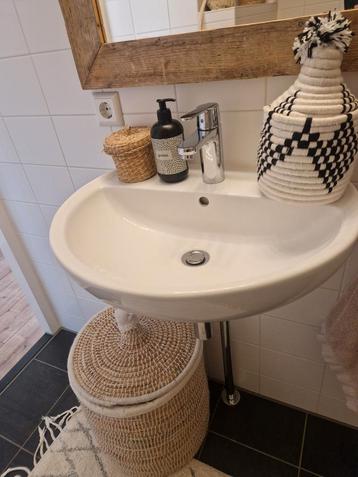 Ronde wastafel wit beschikbaar voor biedingen