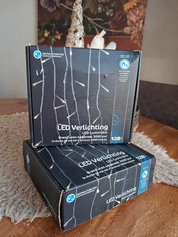Kerstverlichting 🌲 binnen/buiten 2 dozen beschikbaar voor biedingen