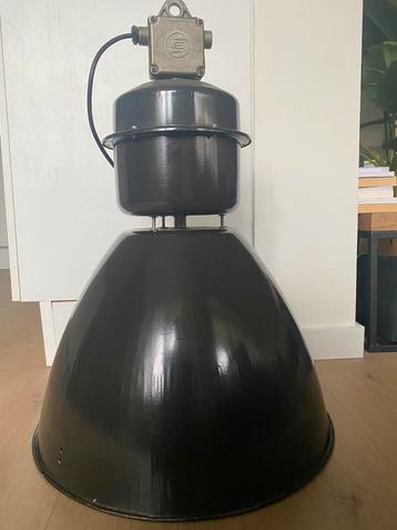 Vintage industriële hanglamp Elektrosvit Oostblok design220V beschikbaar voor biedingen
