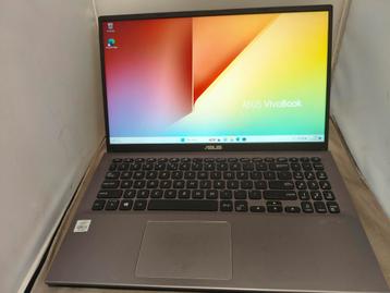 Asus VivobBook P1504j i5-1.20 GHz 10e GEN. 8 GB RAM 256 SSD beschikbaar voor biedingen
