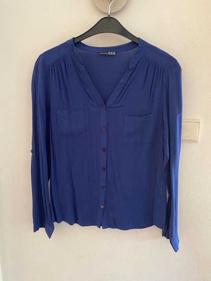 Dunne nachtblauwe blouse met V-hals maat 38, Kleding | Dames, Blouses en Tunieken, Gedragen, Maat 38/40 (M), Blauw, Ophalen of Verzenden