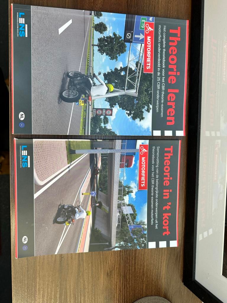 Theorieboeken Motorfiets CBR - Theorie leren + Theorie in 't, Ophalen of Verzenden, Zo goed als nieuw, Algemeen